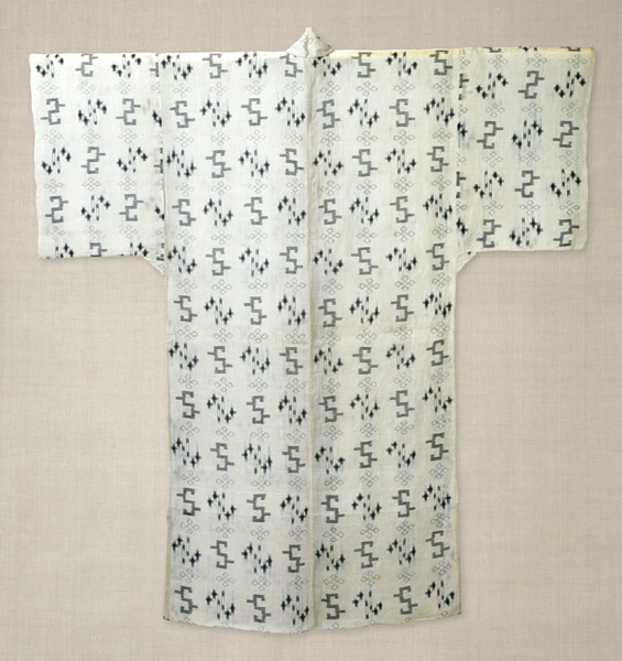 Garment with ikat design<br /><span>ramie. Yaeyama. Ryukyu Kingdom period, 19th century. 148.5×138.0cm.</span>