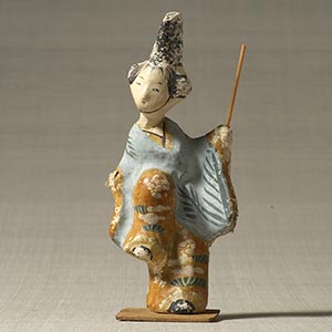 Miharu doll ‘Dancer’<br /><span>papier-machē. Miharu. Edo period, 19th century. 18.0×7.7cm.</span>