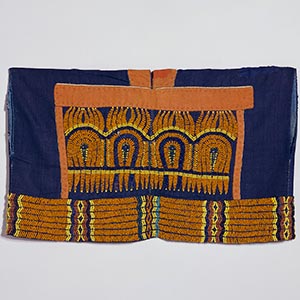 Ceremonial sleeveless jacket<br /><span>Paiwan tribe. ramie, wool, shell beads. 19th century. 31.5×53.5cm.</span>