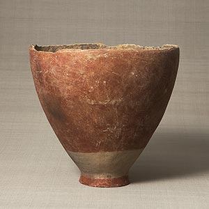 Red-colored clay jar<br /><span>excavated from Nagano-city. the second half of Yayoi period, 2nd to 3rd century. 39.5×42.0cm.</span>